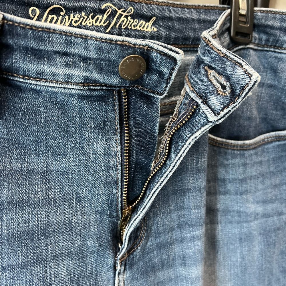 Universal Thread High Rise Distressed Blue Jeans - Picture 5 of 14